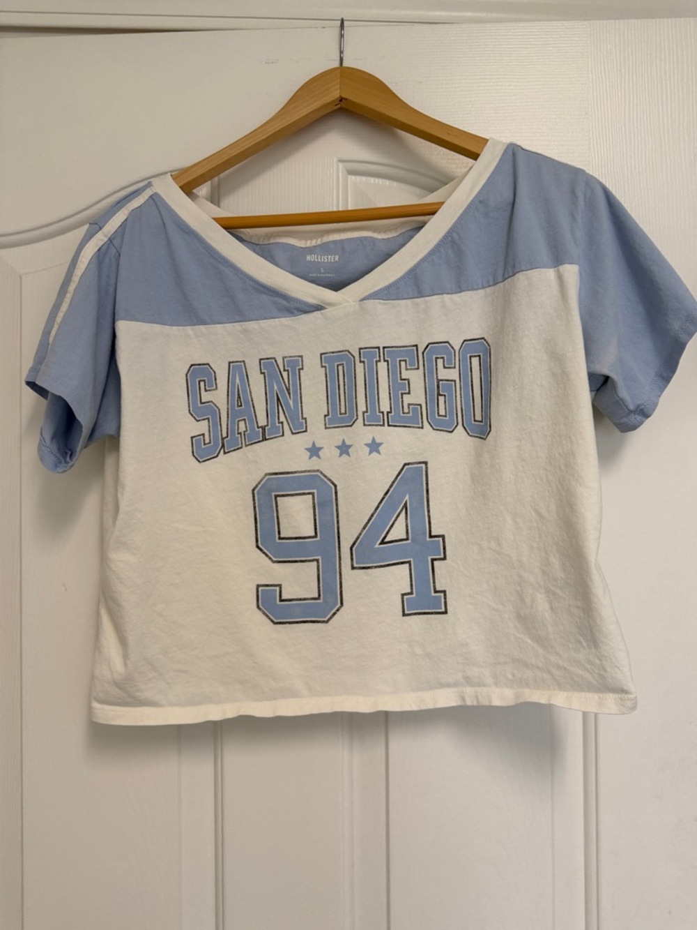 Hollister White Crop Tee with Light Blue Accents